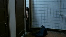 2. Секс с Евгенией Серебренниковой в общественном туалете – Нас не догонишь