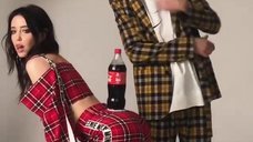 Секси фотосессия Нади Дорофеевой для рекламы Coca-Cola