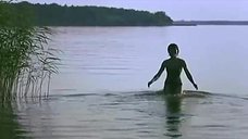 2. Сексуальная Юлия Рудина в купальнике – Боец 2: Рождение легенды