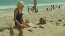 6. Сексуальная Мирей Дарк в купальнике – Возвращение высокого блондина