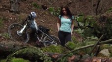 1. Секс сцена с Талитой Люк-Эрдлей в лесу – Поворот не туда 6: Последний курорт
