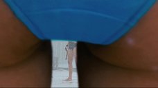 3. Драка Холли Вэлэнс с Сарой Картер в купальниках – DOA: Живым или мёртвым