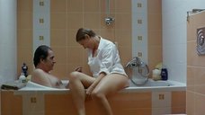 4. Эротическая сцена с Наташей Дорчич в ванной – Только между нами