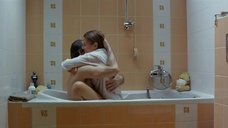 9. Эротическая сцена с Наташей Дорчич в ванной – Только между нами