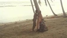 2. Секс с Сирпой Лейн на пляже – Папайа