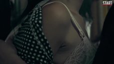 2. Секс сцена с Сабиной Ахмедовой – Содержанки