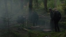 1. Обнаженная Наэ Юки в лесу – Твин Пикс