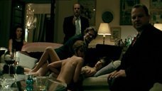 7. Групповая секс сцена с Данай Скиади и Катериной Цавалу – Хардкор (2004)