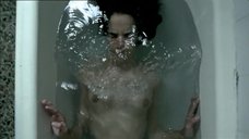 4. Обнаженная Данай Скиади в ванне – Хардкор (2004)