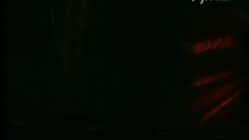 55. Грудастые Сандра Тейлор и Патриция Стэйплс танцуют топлес – Женщины ночи (США)