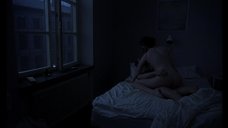 1. Секс сцена с Ингелой Перссон – Песни со второго этажа