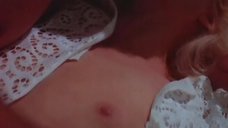 4. Секс сцена с Кэрролл Бейкер – Тело (1974)