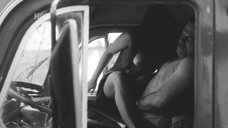 3. Секс с Кларой Сорией в машине – Великолепный 70