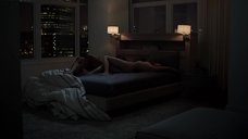 7. Откровенная сцена с Лелой Лорен – Власть в ночном городе