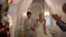1. Виктория Лукина в свадебном платье – Тариф на прошлое