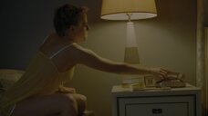 1. Кристен Стюарт в прозрачной ночнушке – Опасная роль Джин Сиберг