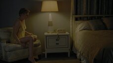 2. Кристен Стюарт в прозрачной ночнушке – Опасная роль Джин Сиберг