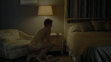 4. Кристен Стюарт в прозрачной ночнушке – Опасная роль Джин Сиберг