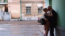 1. Поцелуй с Аленой Михайловой – Люби их всех