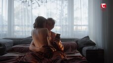 1. Секс сцена с Анной Кузиной – Швабра