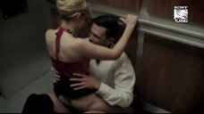 Секс с Никки Гриффин в лифте