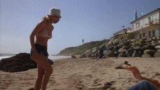 1. Бритни Спирс в бикини на пляже – Перекрёстки