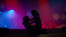 2. Секс сцена с Ханной Джон-Кэймен – Дивный новый мир