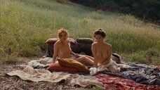 Криста Тере и Солен Риго позируют голыми