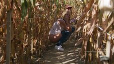 2. Соня Морган писяет в кукурузе – Настоящие домохозяйки Нью-Йорка