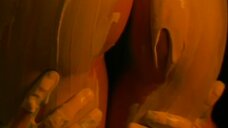 1. Эротическая сцена с Кари Вурер в краске – Живые краски