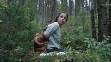 2. Анастасия Чистякова раздевается в лесу – Территория (2020)