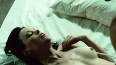 3. Секс сцена с Катей Винтер – Арена