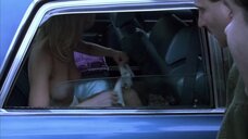 3. Голая грудь Кэрри Фласки – Части тела (1997)