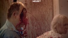 4. Кровавая секс сцена с Celina Davis в самолете – Небесные акулы