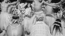 2. Танец туземки с обнаженной грудью – Табу: История южных морей