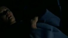 1. Агнешка Вагнер показывает свою красивую голую грудь в машине – Тёмная сторона Венеры