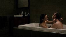 1. Голая Ева Грин бреет мужчину в ванной – Последняя любовь на Земле