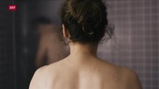 1. Эротическая сцена с Барбарой Ауэр в ванной – Вакуум