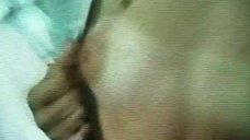 2. Вера Фишер показывает голую грудь и снимает трусы – Я тебя Люблю (1981)