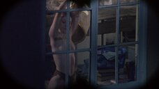 1. Подглядывание в окно за голыми девушками в общаге – Ночь демонов 2