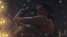 9. Секс с Лелой Лорен зимой в джакузи – Американские боги