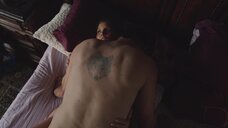 1. Секс сцена с Харизмой Карпентер – Связанная