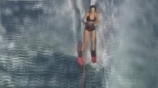 1. Элена Раналди катается на водных лыжах – Семейные узы