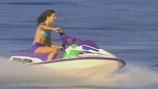 Элена Раналди и Дебора Секку на водных мотоциклах