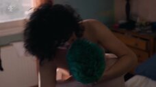 3. Секс сцена с Дезире Акхаван – Бисексуалка