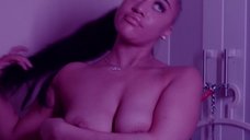 8. Sophia Rose Dietrich показывает грудь по вебке – Вебкам модели