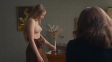 8. Голая грудь Regina Anikiy – Мадам Клод (2021)
