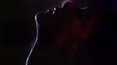 12. Романтическая секс сцена с Кари Вурер – Виртуальный полицейский