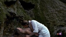 4. Откровенная сцена с Евой Кобо – Женщины (1983)