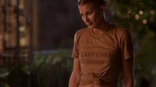 11. Кимберли Роу в мокрой футболке и трусах – Секунда до смерти